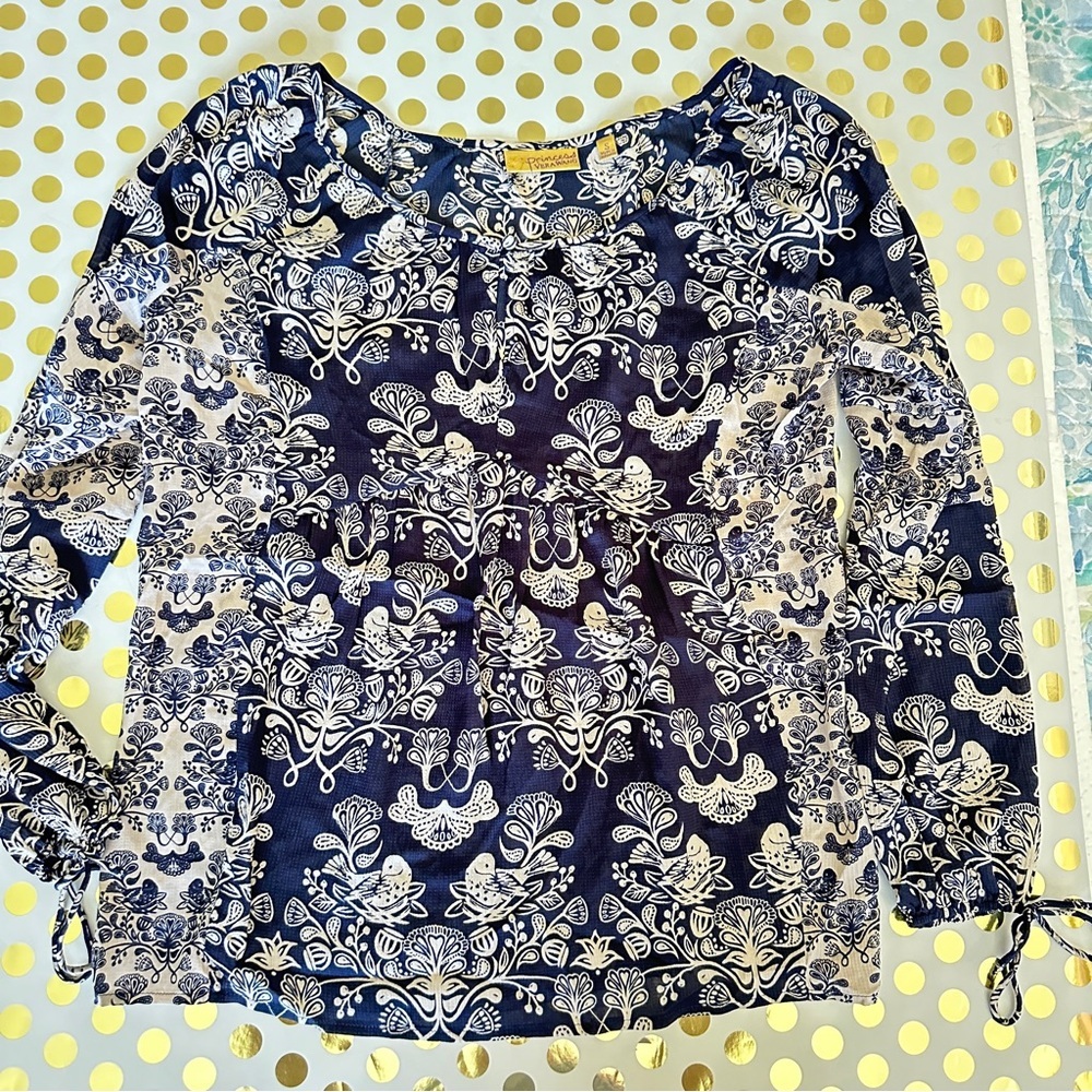 Princess Vera Wang Blue and White Tie Front Blouse